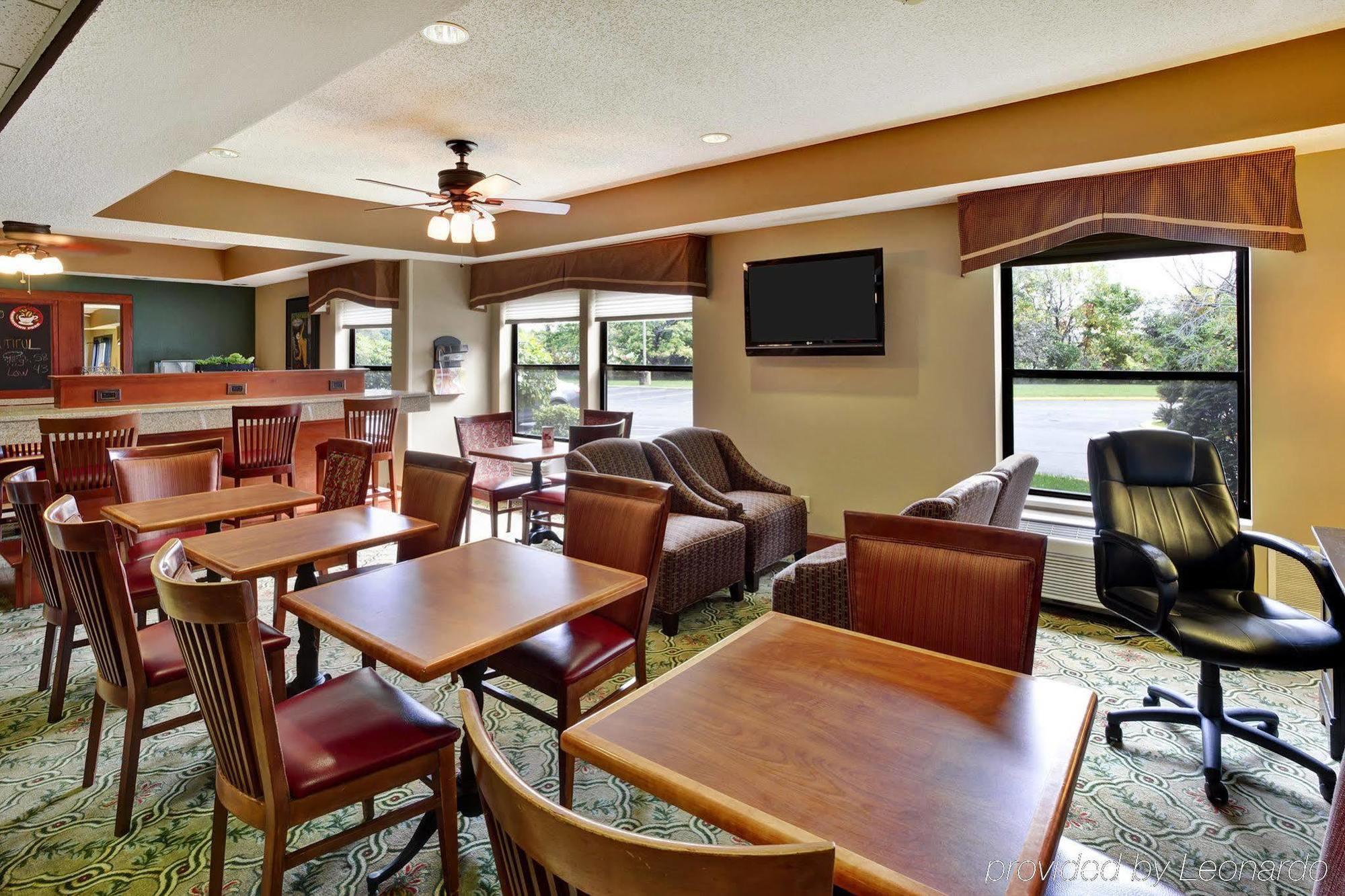 Comfort Inn Wings Stadium Каламазу Екстер'єр фото